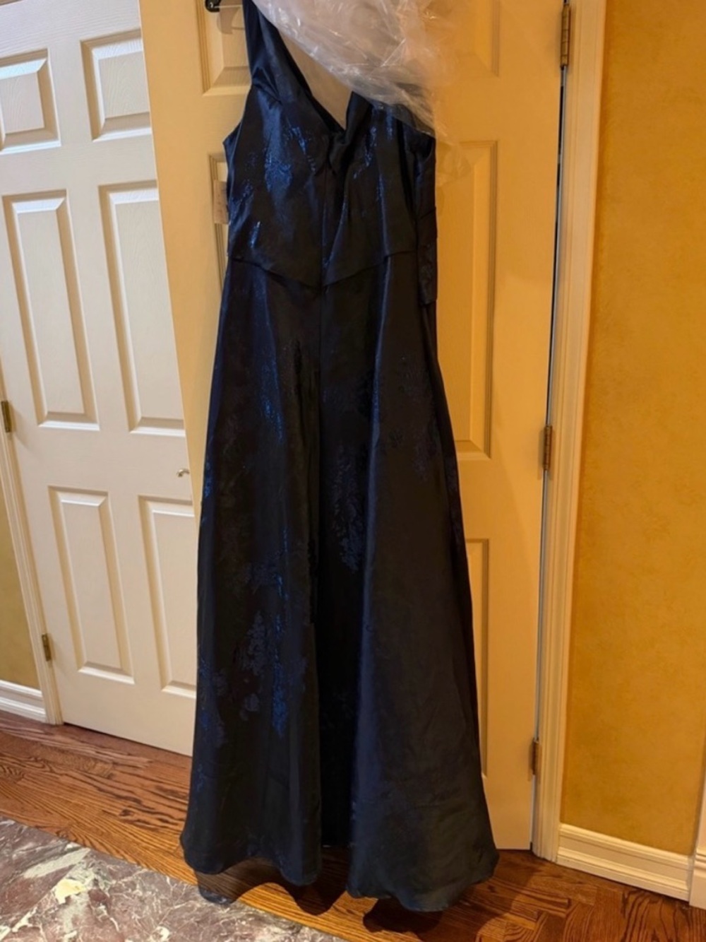 Rene Ruiz Off-the-Shoulder Navy Blue Evening Gown - Picture 3 of 5
